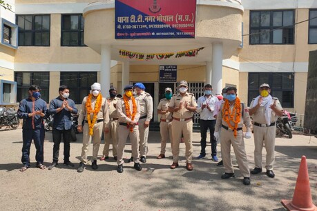 Lockdown के दौरान इस गलत काम में भोपाल बना नंबर-1, दर्ज हुए 5679 केस, पुलिस ने कमाए ₹58 लाख Lockdown के दौरान इस गलत काम में भोपाल बना नंबर-1, दर्ज हुए 5679 केस, पुलिस ने कमाए ₹58 लाख
