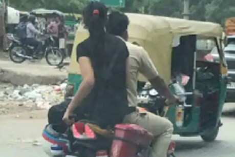 UP में बाइक-स्कूटी पर पीछे किसी को बैठाया तो लगेगा जुर्माना, ऐसा होगा तो मिलेगी छूट UP में बाइक-स्कूटी पर पीछे किसी को बैठाया तो लगेगा जुर्माना, ऐसा होगा तो मिलेगी छूट