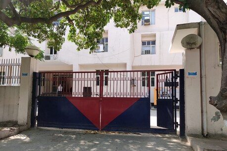 दिल्ली: मामूली झगड़े में कर दी गर्भवती पत्नी की हत्या, थाने जाकर खुद किया सरेंडर दिल्ली: मामूली झगड़े में कर दी गर्भवती पत्नी की हत्या, थाने जाकर खुद किया सरेंडर