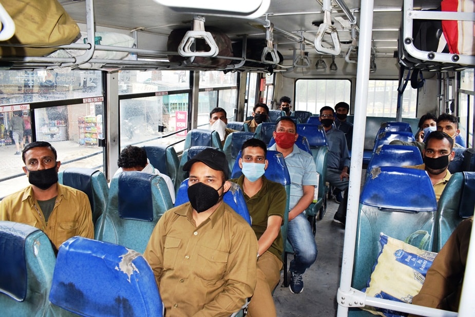 कुछ यूं दिखेगा बसों के अदंर का हाल.