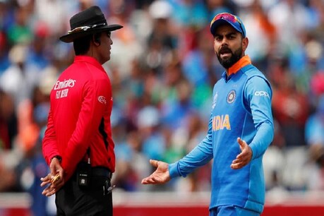विराट कोहली के खिलाफ शिकायत, बीसीसीआई अधिकारी ने कहा- कप्तान को देना होगा एक मौका विराट कोहली के खिलाफ शिकायत, बीसीसीआई अधिकारी ने कहा- कप्तान को देना होगा एक मौका
