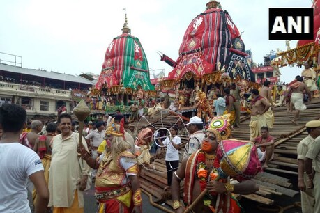 भगवान जगन्नाथ की यात्रा के लिए जल्द शुरू होगा रथों का निर्माण, सरकार लेगी अंतिम फैसला भगवान जगन्नाथ की यात्रा के लिए जल्द शुरू होगा रथों का निर्माण, सरकार लेगी अंतिम फैसला