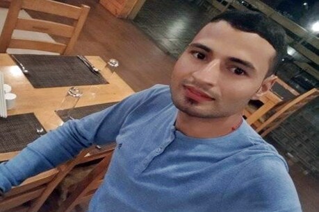 सऊदी अरब में हिमाचल का युवक मिला Corona Positive, Video जारी कर मंत्री अनुराग ठाकुर से मांगी मदद सऊदी अरब में हिमाचल का युवक मिला Corona Positive, Video जारी कर मंत्री अनुराग ठाकुर से मांगी मदद