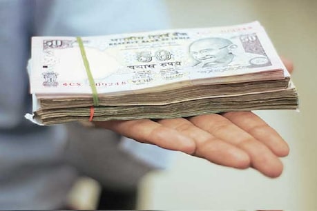 कोरोना संकट के बीच इस महीने से बढ़ जाएगी आपकी सैलरी, सरकार लागू कर रही ये नियम कोरोना संकट के बीच इस महीने से बढ़ जाएगी आपकी सैलरी, सरकार लागू कर रही ये नियम
