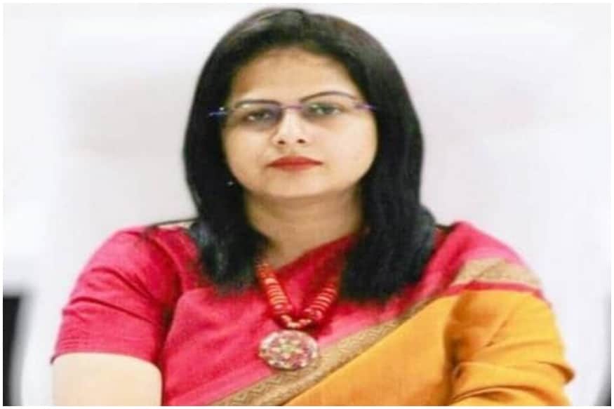 मध्य प्रदेश की दबंग महिला आईएएस, समाजहित में करती हैं फैसले, नहीं डरतीं तबादले से | MP's dominating women IAS, make decisions in social interest, not afraid of transfer