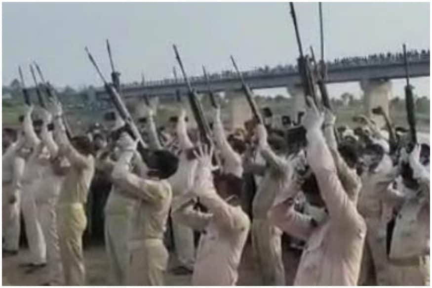 झारखंडः नम आंखों से राजेंद्र सिंह को विदाई, CM हेमंत बोले- खो दिया अभिभावक | last-rites-of-congress-leader-rajendra-singh-cm-hemant-soren-pays-tribute
