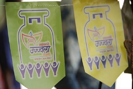 लॉकडाउन में उज्ज्वला का कीर्तिमान, 6 करोड़ 28 लाख लोगों ने लिया सिलेंडर लॉकडाउन में उज्ज्वला का कीर्तिमान, 6 करोड़ 28 लाख लोगों ने लिया सिलेंडर