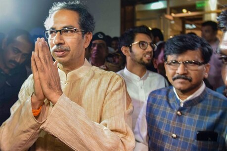 उद्धव ठाकरे ने महा विकास अघाड़ी के नेताओं के साथ लॉकडाउन, सरकार की स्थिरता पर की बातचीत उद्धव ठाकरे ने महा विकास अघाड़ी के नेताओं के साथ लॉकडाउन, सरकार की स्थिरता पर की बातचीत