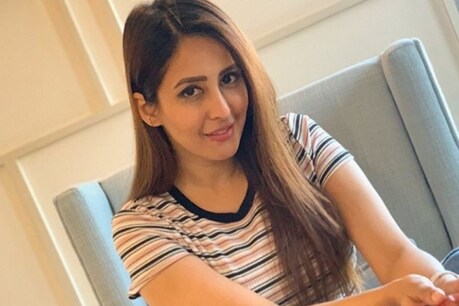 साइबर क्राइम का शिकार हुई 'बड़े अच्छे लगते हैं' की एक्ट्रेस, लगातार आ रहे हैं गंदे मैसेज साइबर क्राइम का शिकार हुई 'बड़े अच्छे लगते हैं' की एक्ट्रेस, लगातार आ रहे हैं गंदे मैसेज
