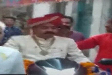 Video: लॉकडाउन का उल्लंघन कर सालगिरह मनाना पड़ा भारी, मुकदमा दर्ज Video: लॉकडाउन का उल्लंघन कर सालगिरह मनाना पड़ा भारी, मुकदमा दर्ज