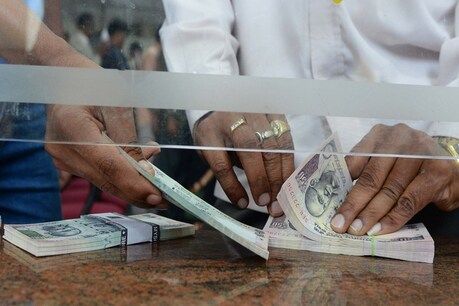अम्फान तूफान से इस बैंक को हो सकता है बड़ा नुकसान, दिसंबर तक पता चलेगा पूरा असर अम्फान तूफान से इस बैंक को हो सकता है बड़ा नुकसान, दिसंबर तक पता चलेगा पूरा असर