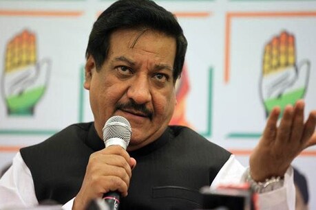 सोने वाले बयान पर विवाद के बाद चव्हाण ने याद दिलाई अटल-मोदी सरकार की नीति सोने वाले बयान पर विवाद के बाद चव्हाण ने याद दिलाई अटल-मोदी सरकार की नीति