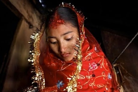 लॉकडाउन के दौरान नेपाल में क्यों बढ़ गए हैं बाल विवाह? लॉकडाउन के दौरान नेपाल में क्यों बढ़ गए हैं बाल विवाह?