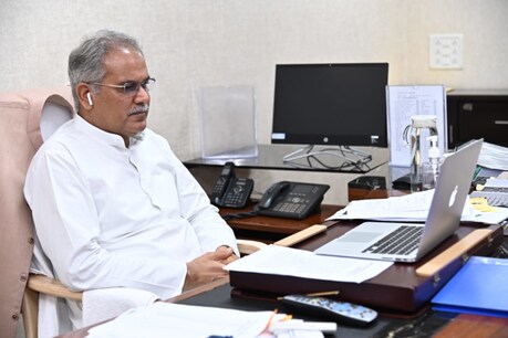 CM भूपेश बघेल ने पीएम नरेंद्र मोदी को लिखा पत्र, GSDP को लेकर मांगी ये सहमति CM भूपेश बघेल ने पीएम नरेंद्र मोदी को लिखा पत्र, GSDP को लेकर मांगी ये सहमति