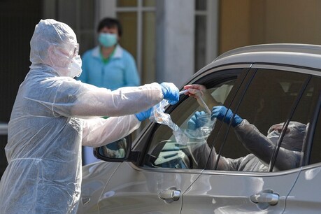 Covid-19: देश में कोरोना के 1 लाख हुए केस, दुनिया में अब 10 देश ही हैं भारत से आगे