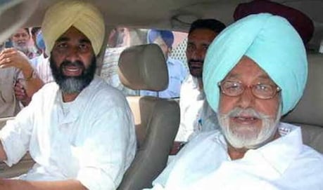 पंजाब के वित्त मंत्री मनप्रीत सिंह बादल के पिता गुरदास सिंह बादल का हुआ निधन पंजाब के वित्त मंत्री मनप्रीत सिंह बादल के पिता गुरदास सिंह बादल का हुआ निधन