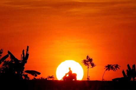 सावधान! झारखंड के इन 4 जिलों में चल सकती Heat Wave, येलो अलर्ट जारी सावधान! झारखंड के इन 4 जिलों में चल सकती Heat Wave, येलो अलर्ट जारी