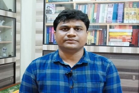 IAS Success Story: चार बार फेल होने के बाद पांचवीं बार में बने IAS, समय बदला तो एक साथ लगी दो नौकरी IAS Success Story: चार बार फेल होने के बाद पांचवीं बार में बने IAS, समय बदला तो एक साथ लगी दो नौकरी