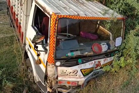 UP: लगातार हादसों का शिकार हो रहे प्रवासी मजदूर, जालौन व बहराइच में तीन की मौत, 44 घायल UP: लगातार हादसों का शिकार हो रहे प्रवासी मजदूर, जालौन व बहराइच में तीन की मौत, 44 घायल