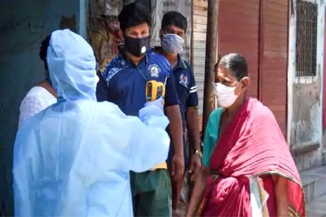 गुजरात में कोरोना वायरस संक्रमितों की संख्या हुई करीब 11 हजार, सिर्फ अहमदाबाद में 493 मौतें गुजरात में कोरोना वायरस संक्रमितों की संख्या हुई करीब 11 हजार, सिर्फ अहमदाबाद में 493 मौतें
