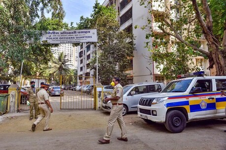 महाराष्ट्र: लोग नहीं कर रहे हैं सही तरीके से लॉकडाउन का पालन! 1 लाख से ज्यादा मामले दर्ज महाराष्ट्र: लोग नहीं कर रहे हैं सही तरीके से लॉकडाउन का पालन! 1 लाख से ज्यादा मामले दर्ज