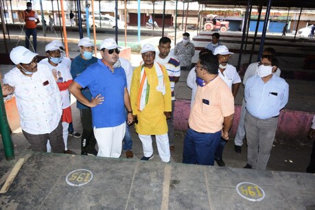 नए लुक में जल्द दिखेगा रायपुर का सबसे बड़ा सब्जी बाजार, अब होगी कुछ ऐसी व्यवस्था नए लुक में जल्द दिखेगा रायपुर का सबसे बड़ा सब्जी बाजार, अब होगी कुछ ऐसी व्यवस्था