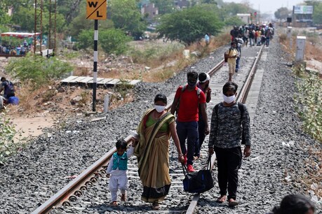 अब इस तरह प्रवासी श्रमिकों की आवाजाही पर निगरानी करेगी केंद्र सरकार अब इस तरह प्रवासी श्रमिकों की आवाजाही पर निगरानी करेगी केंद्र सरकार