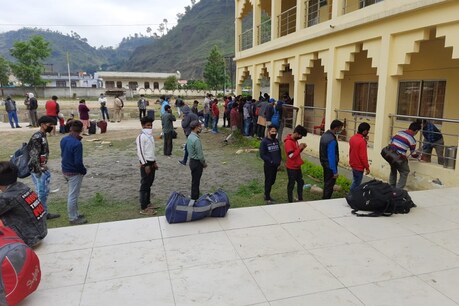 प्रवासी उत्तराखंडियों के लिए अगले 3 महीने महत्वपूर्ण... कृषि के साथ ही उद्योगों में पैदा करने होंगे रोज़गार प्रवासी उत्तराखंडियों के लिए अगले 3 महीने महत्वपूर्ण... कृषि के साथ ही उद्योगों में पैदा करने होंगे रोज़गार