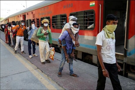 कर्नाटक के मंत्री ने कांग्रेस का प्रवासी मजदूरों की यात्रा का खर्चा उठाने को बताया नौटंकी कर्नाटक के मंत्री ने कांग्रेस का प्रवासी मजदूरों की यात्रा का खर्चा उठाने को बताया नौटंकी