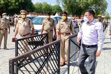 प्रतापगढ़: महामारी छिपाने पर कोरोना संक्रमित मरीज व उसके दोस्त के खिलाफ FIR प्रतापगढ़: महामारी छिपाने पर कोरोना संक्रमित मरीज व उसके दोस्त के खिलाफ FIR