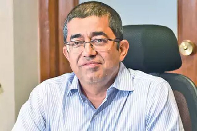 मुंबई में कोरोना का कहर! प्रवीण परदेशी का हुआ ट्रांसफर, इकबाल बने BMC कमिश्नर