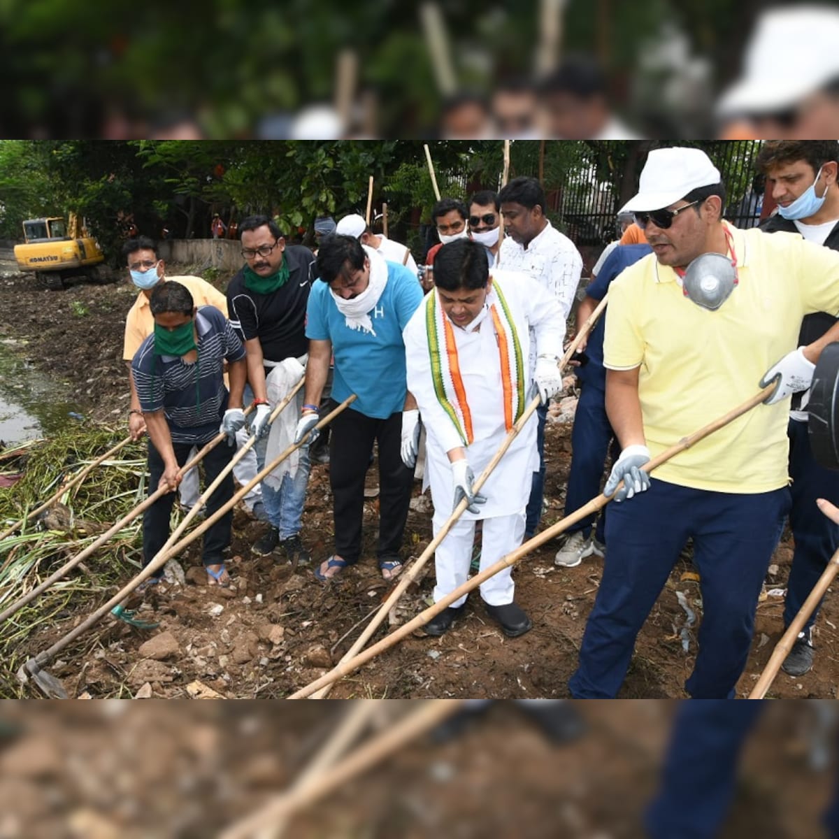 र यप र ऐत ह स क व व क न द सर वर क सफ ई अभ य न म म त र श व डहर य न क य श रमद न Cleanliness Drive Of Vivekananda Sarovar Heritage Of Raipur Chhattisgarh Nodtg News18 Hindi