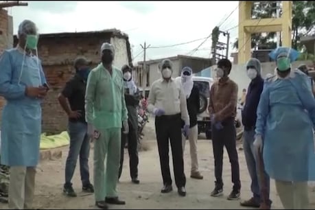 Samastipur COVID-19 Update: समस्तीपुर में फूटा कोरोना बम, संक्रमित मरीजों की संख्या बढ़कर 46 हुई Samastipur COVID-19 Update: समस्तीपुर में फूटा कोरोना बम, संक्रमित मरीजों की संख्या बढ़कर 46 हुई