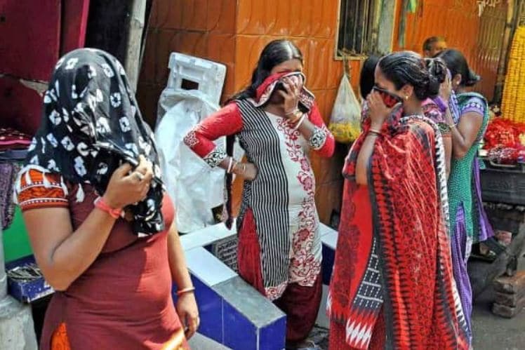corona virus update, covid 19 update, lockdown update, red light areas, india sex workers, कोरोना वायरस अपडेट, कोविड 19 अपडेट, लॉकडाउन अपडेट, रेड लाइट एरिया, भारत सेक्स वर्कर