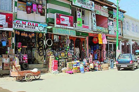 गुजरात में खुल सकेंगे रेस्त्रां, सैलून और ब्यूटी पार्लर, कंटेनमेंट जोन में जारी रहेंगे प्रतिबंध गुजरात में खुल सकेंगे रेस्त्रां, सैलून और ब्यूटी पार्लर, कंटेनमेंट जोन में जारी रहेंगे प्रतिबंध