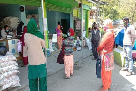 औरंगाबादः Odd-Even नियम के तहत खुलेंगी जरूरी सामान की दुकानें, जानें पूरा प्लान औरंगाबादः Odd-Even नियम के तहत खुलेंगी जरूरी सामान की दुकानें, जानें पूरा प्लान