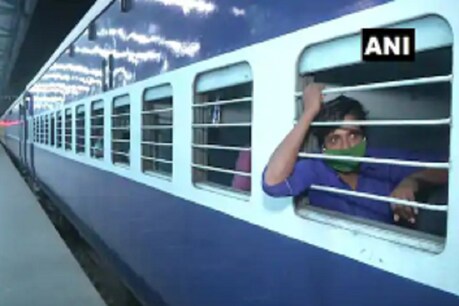 Lockdown: Special Trains में बुकिंग के लिए मारामारी, बिहार की ट्रेनों में 13% सीटें खाली Lockdown: Special Trains में बुकिंग के लिए मारामारी, बिहार की ट्रेनों में 13% सीटें खाली