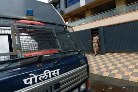 ठाणेः इम्यूनिटी बूस्ट करने के लिए पुलिसकर्मियों दी जाएंगी होम्योपैथी गोलियां ठाणेः इम्यूनिटी बूस्ट करने के लिए पुलिसकर्मियों दी जाएंगी होम्योपैथी गोलियां