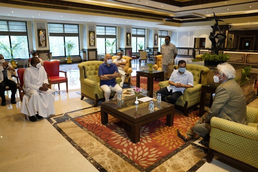 Economy of Delhi, Covid setback, delhi economy, anil baijal, lg, Lockdown, fiscal deficit, Coronavirus,कोरोना, लॉकडाउन, दिल्ली की अर्थव्यवस्था, केजरीवाल सरकार, Kejriwal Government, corona pandemic, दिल्ली सरकार, मुफ्त सेवाओं पर असर दिखेगा, free Services, कोरोना महामारी, दिल्ली की अर्थव्यवस्था पर कोरोना का असर, अरविंद केजरीवाल, औद्योगिक संगठनों के साथ बैठक, रोजगार बाजार, कैसे मिलेगा दिल्ली में रोजगार, अनिल बैजल Will the rapid decline in government revenue in Delhi affect free schemes electricity and water supply nodrssदिल्ली को वैश्विक बाजार से जोड़ने के लिए केजरीवाल सरकार ने कई कदम उठाए हैं.