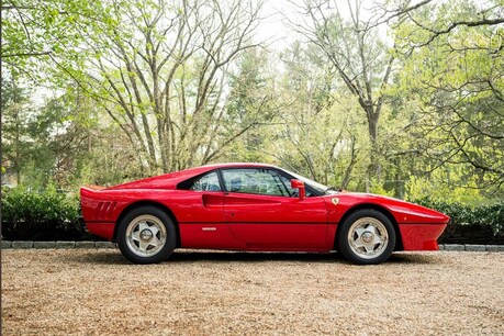 Ferrari Enzo 2003 मॉडल ने रचा इतिहास, 20 करोड़ रु. में हुई नीलामी Ferrari Enzo 2003 मॉडल ने रचा इतिहास, 20 करोड़ रु. में हुई नीलामी