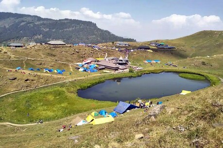 कोरोना की मार: मंडी में इस बार नहीं होगा देव कमरूनाग और पराशर ऋषि मेला कोरोना की मार: मंडी में इस बार नहीं होगा देव कमरूनाग और पराशर ऋषि मेला