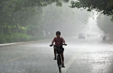 UP Weather Alert: अगले 2 घंटे में शामली और मुजफ्फरनगर में गरज के साथ होगी बारिश!