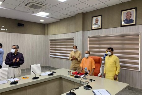 योगी सरकार ने तोड़ा सभी रिकॉर्ड, गन्ना किसानों को किया 418 करोड़ रुपये का भुगतान योगी सरकार ने तोड़ा सभी रिकॉर्ड, गन्ना किसानों को किया 418 करोड़ रुपये का भुगतान