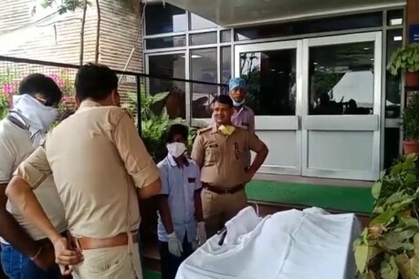 कानपुर में पूर्व BSP नेता की गोली मारकर हत्या, मायावती को चांद पर जमीन गिफ्ट कर आए थे चर्चा में कानपुर में पूर्व BSP नेता की गोली मारकर हत्या, मायावती को चांद पर जमीन गिफ्ट कर आए थे चर्चा में