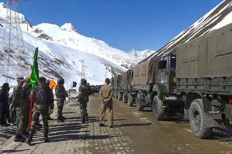 भारतीय सैनिकों पर चीनी सेना ने कंटीली तार से लिपटे आयरन रॉड से किए हमले भारतीय सैनिकों पर चीनी सेना ने कंटीली तार से लिपटे आयरन रॉड से किए हमले
