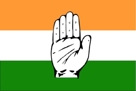 जिस विपक्ष को सरकार को घेरना चाहिए उत्तराखंड में उसके नेता आपस की लड़ाई में ही व्यस्त दिख रहे हैं.