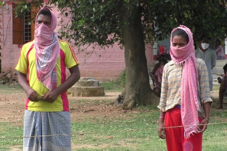 प्रेमी के साथ रहने के लिए प्रेमिका ने छोड़ा घर, आ गई क्वारंटाइन सेंटर, फिर... प्रेमी के साथ रहने के लिए प्रेमिका ने छोड़ा घर, आ गई क्वारंटाइन सेंटर, फिर...