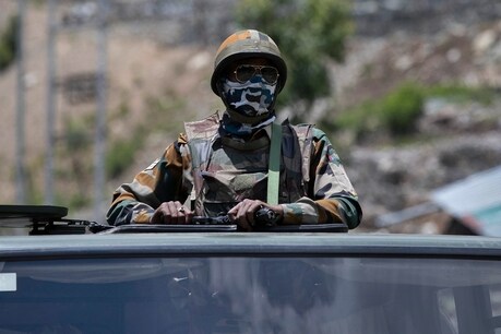India-China Rift: गलवान में हिंसक झड़प के बाद क्या हैं हालात? अब आगे क्या होगा? जानें हर सवाल के जवाब India-China Rift: गलवान में हिंसक झड़प के बाद क्या हैं हालात? अब आगे क्या होगा? जानें हर सवाल के जवाब