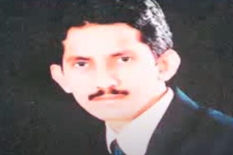 कौन हैं सचिन वाजे जिन्हें महाराष्ट्र पुलिस में 16 साल बाद किया गया बहाल? कौन हैं सचिन वाजे जिन्हें महाराष्ट्र पुलिस में 16 साल बाद किया गया बहाल?