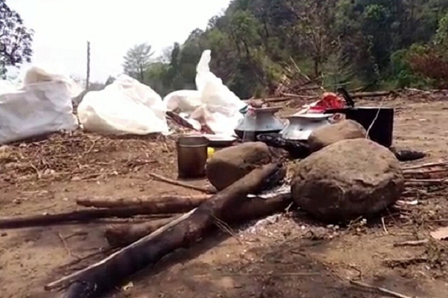 कोटद्वार में वन विभाग पर वन गुज्जरों की झोपड़ी में आग लगाने का आरोप, जांच जारी